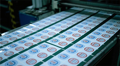 Hic laser moderatoris novas possibilitates reserat pro laseris mori-sectione.